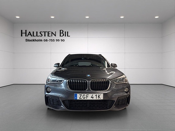 BMW X1 3 of 26