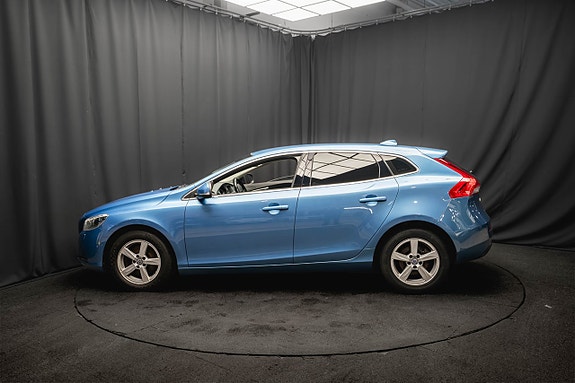 Volvo V40 9 of 27