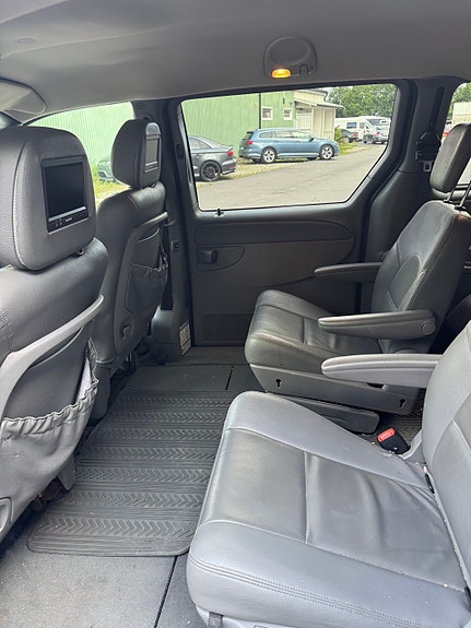 Chrysler Grand Voyager 4 of 7