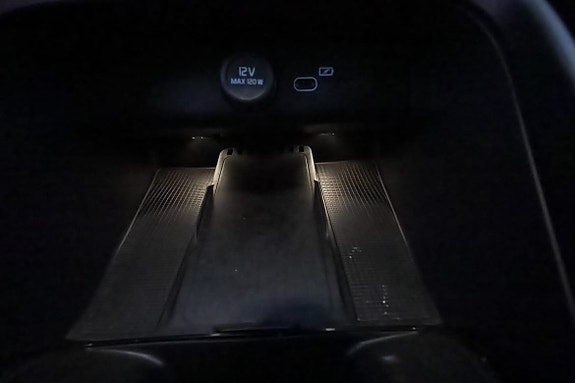 Volvo XC40 13 of 26