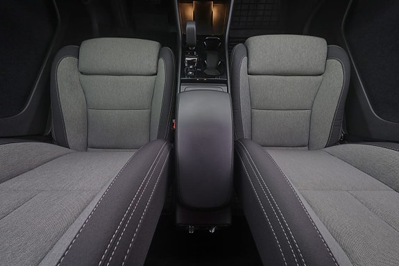 Volvo XC40 9 of 26