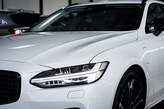 Volvo V90 4 of 29