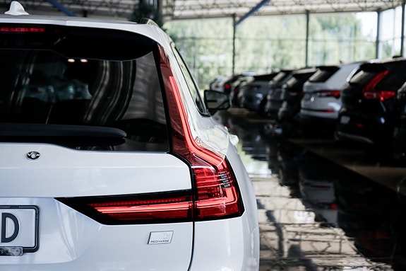 Volvo V90 8 of 29