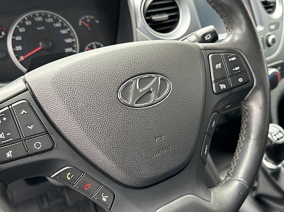 Hyundai i10 13 of 26