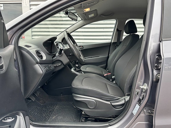 Hyundai i10 12 of 26