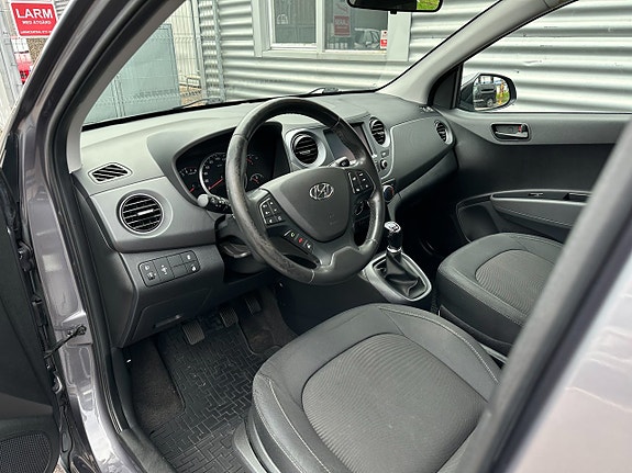 Hyundai i10 9 of 26