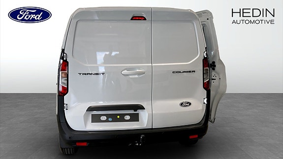 Ford Courier 7 of 9