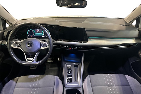 Volkswagen Golf Alltrack 12 of 25