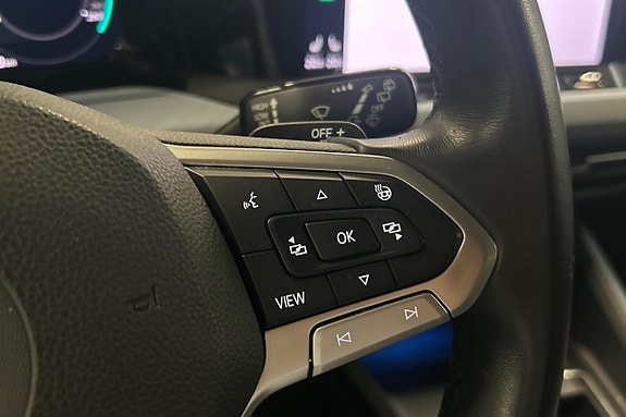 Volkswagen Golf Alltrack 24 of 25