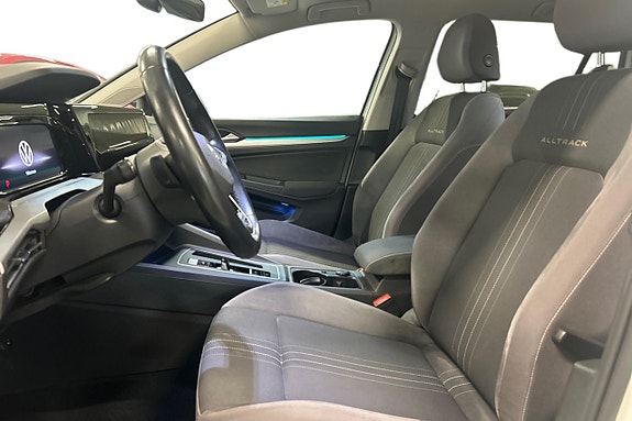 Volkswagen Golf Alltrack 13 of 25