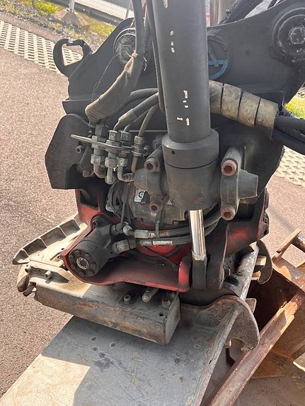 Yanmar Vio 80-1A 14 of 24