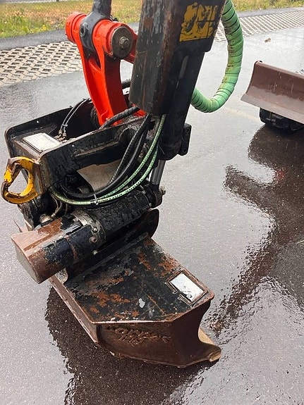 Kubota U 27-4 5 of 16