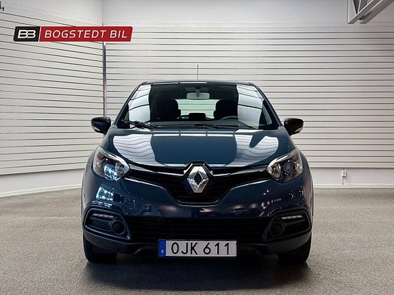 Renault Captur 2 of 18