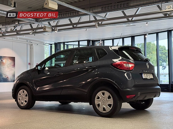 Renault Captur 5 of 18