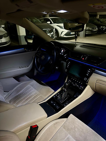 Skoda Superb 10 of 25