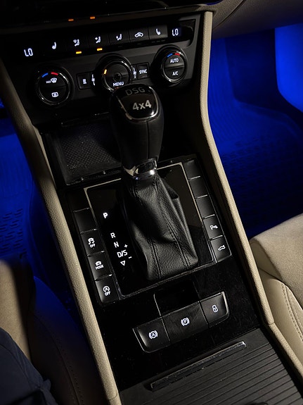 Skoda Superb 11 of 25