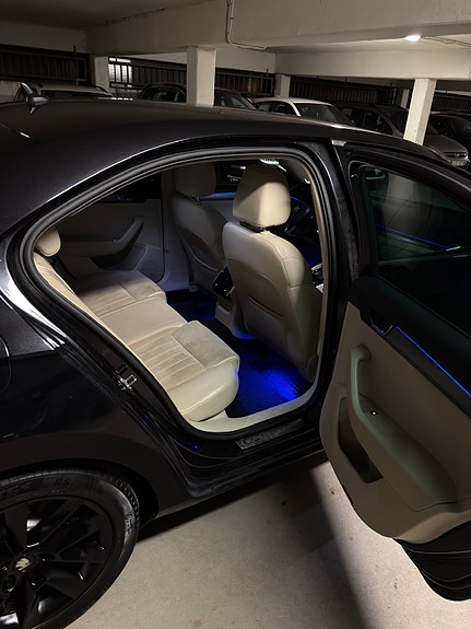 Skoda Superb 12 of 25