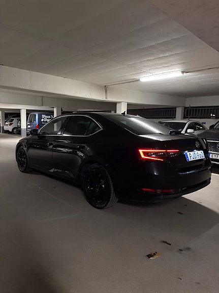 Skoda Superb 3 of 25