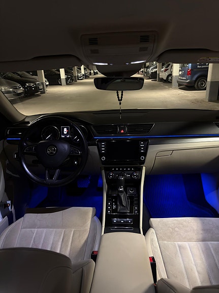 Skoda Superb 21 of 25