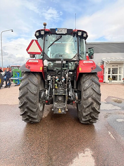 Case IH Farmall 85C 5 of 18