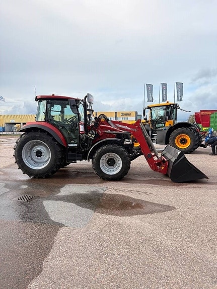 Case IH Farmall 85C 4 of 18