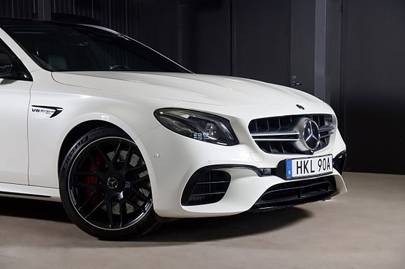Mercedes-Benz AMG GT Roadster 3 of 25