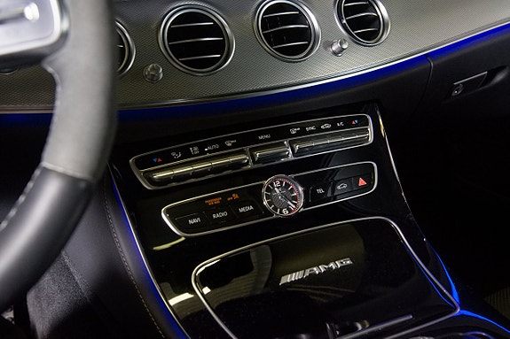 Mercedes-Benz AMG GT Roadster 20 of 25