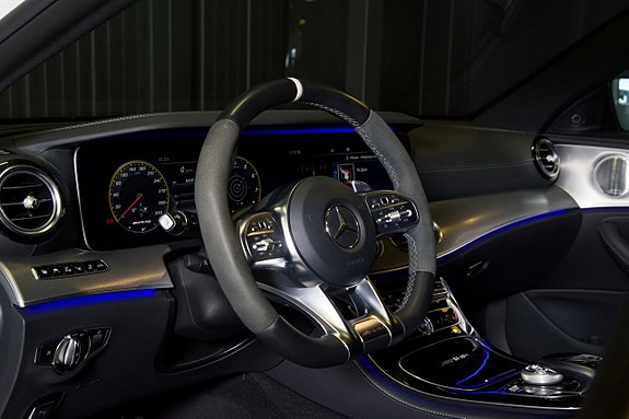 Mercedes-Benz AMG GT Roadster 15 of 25