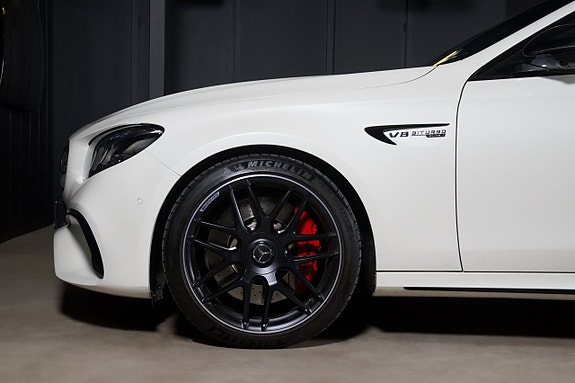 Mercedes-Benz AMG GT Roadster 11 of 25