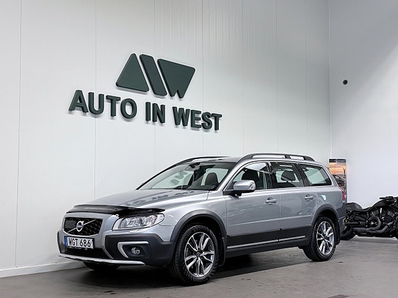 Volvo XC70 2 of 20