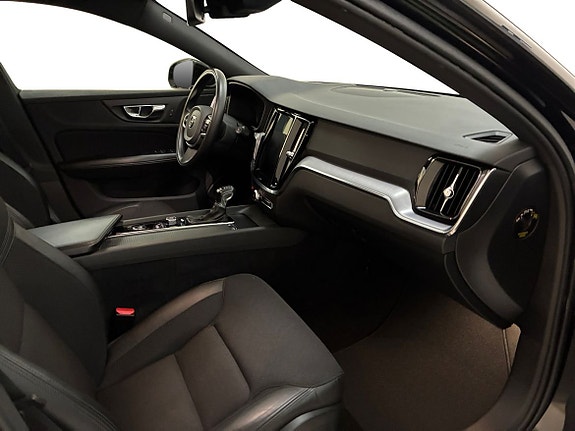 Volvo V60 4 of 13