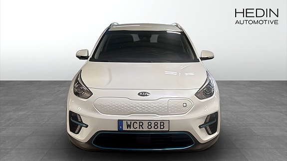 Kia e-Niro 2 of 12