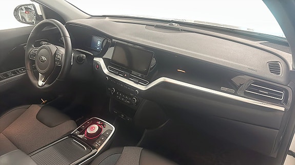 Kia e-Niro 8 of 12
