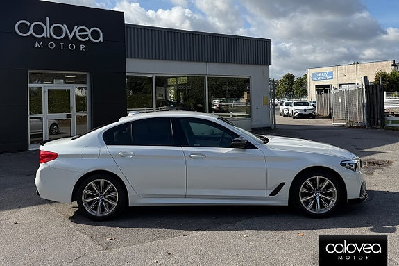 BMW 520d 2 of 16