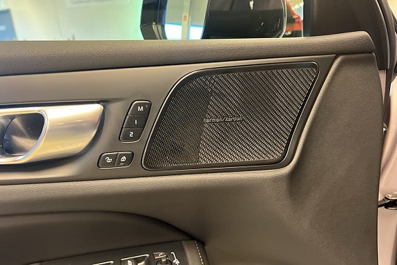 Volvo V60 17 of 24