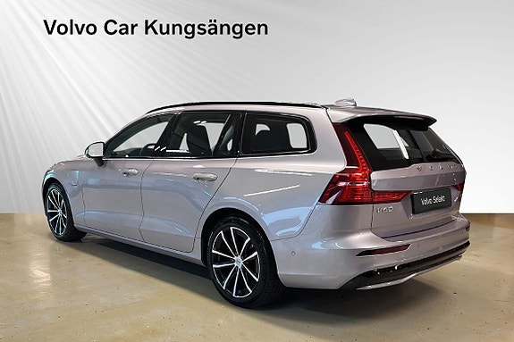 Volvo V60 4 of 24