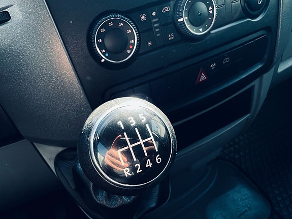 Volkswagen Crafter 13 of 17