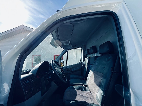 Volkswagen Crafter 7 of 17