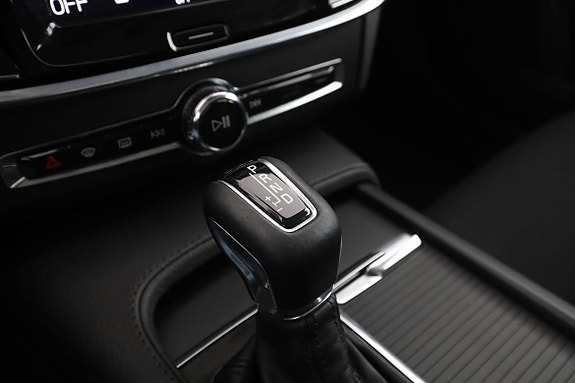 Volvo V90 26 of 30