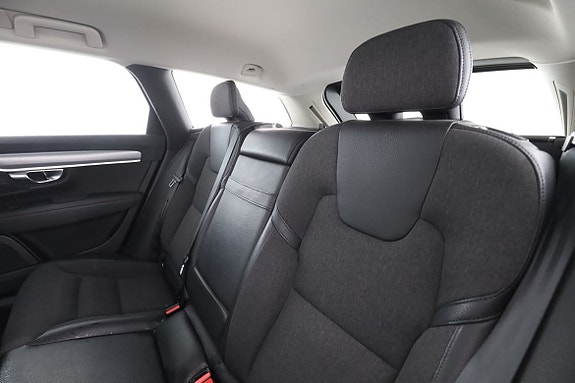 Volvo V90 15 of 30