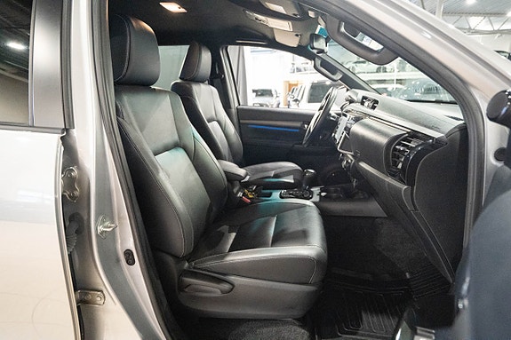 Toyota HiLux 18 of 25
