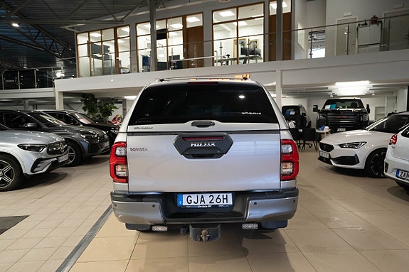 Toyota HiLux 6 of 25