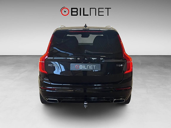 Volvo XC90 8 of 23