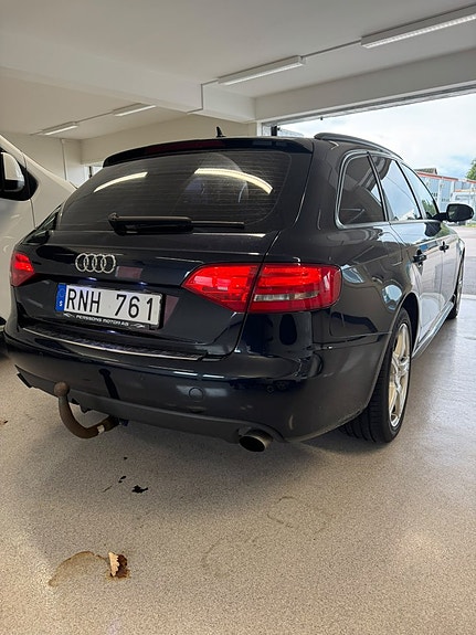Audi A4 3 of 10