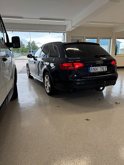 Audi A4 4 of 10