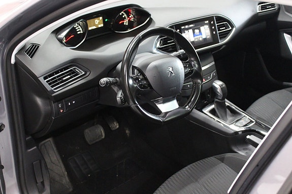 Peugeot 308 10 of 19