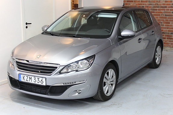 Peugeot 308 2 of 19