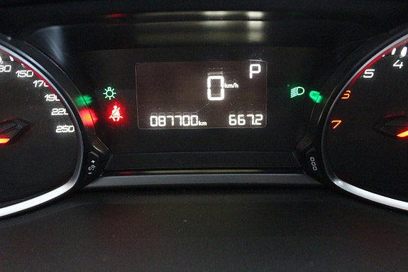 Peugeot 308 16 of 19