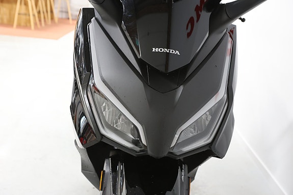 Honda Forza 350 4 of 8