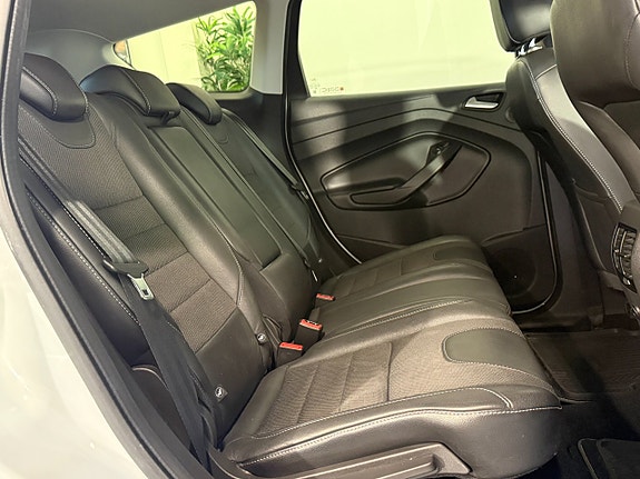 Ford Kuga 21 of 22